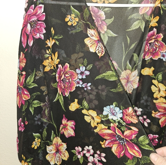 Rue 21 Womans Floral Cardigan - Picture 5 of 11